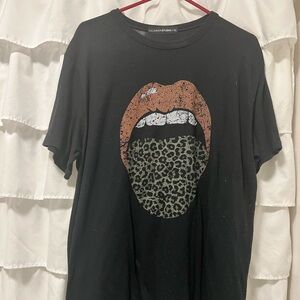 XL graphic tee